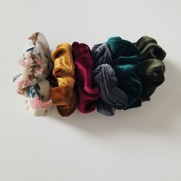 Set of 6 Hair tie Scrunchies - Picture 4 of 4
